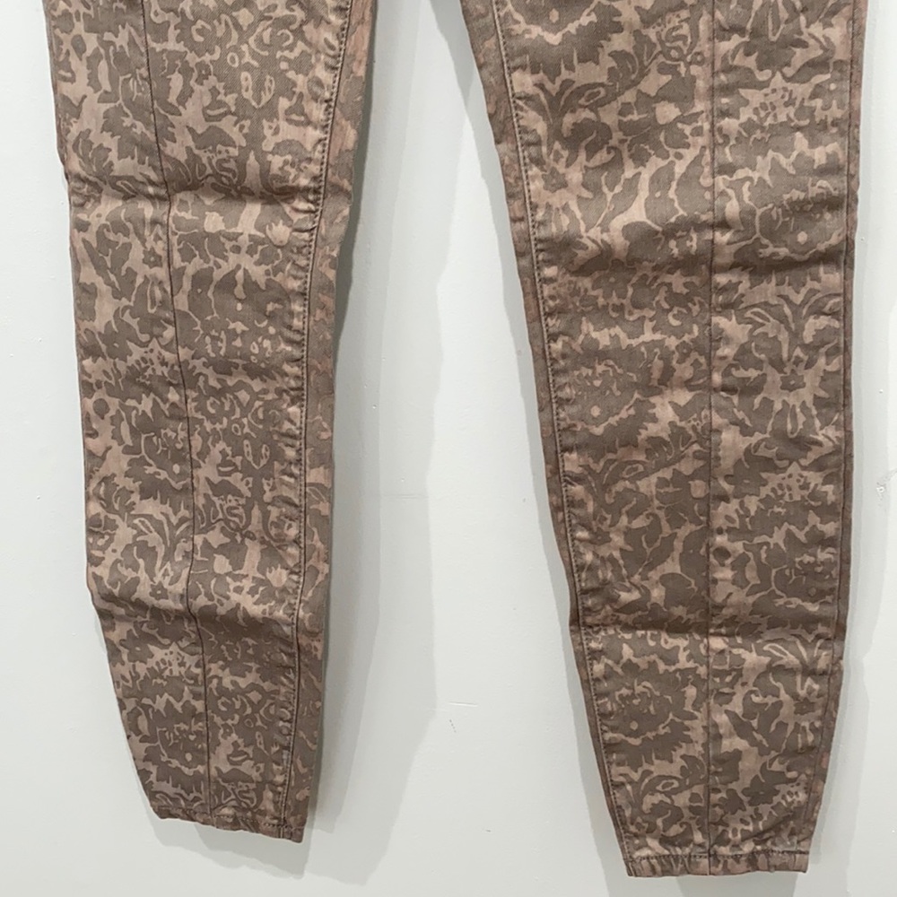 Final Sale 👀 No More Low Offers PILCRO FLOCKED HIGH-RISE LEGGINGS Size 27 Petite - Picture 5 of 14